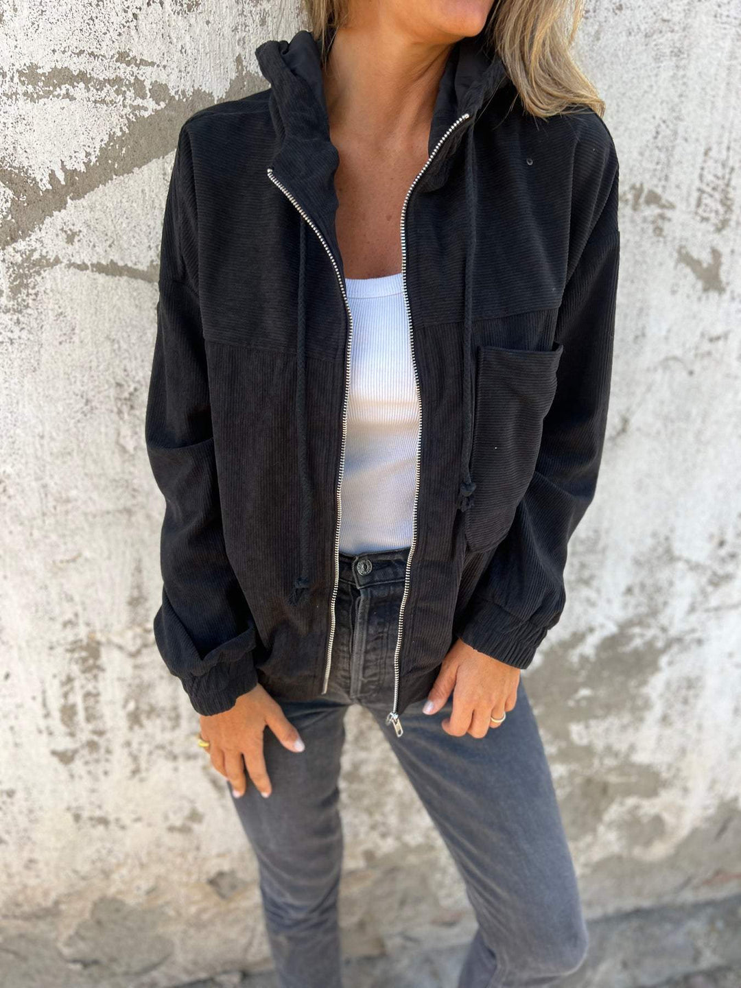 Isabelle | Casual jack met capuchon en ritssluiting